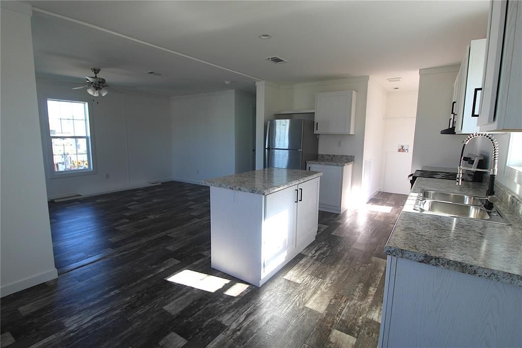 For Rent: $1,500 (2 beds, 2 baths, 624 Square Feet)