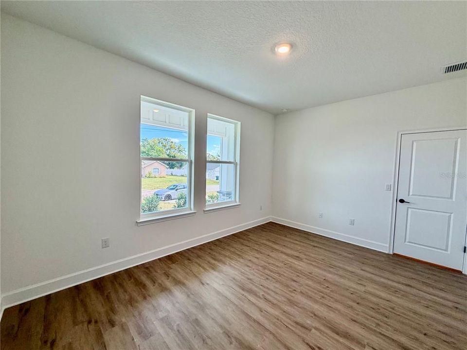 Active With Contract: $415,000 (4 beds, 3 baths, 2061 Square Feet)