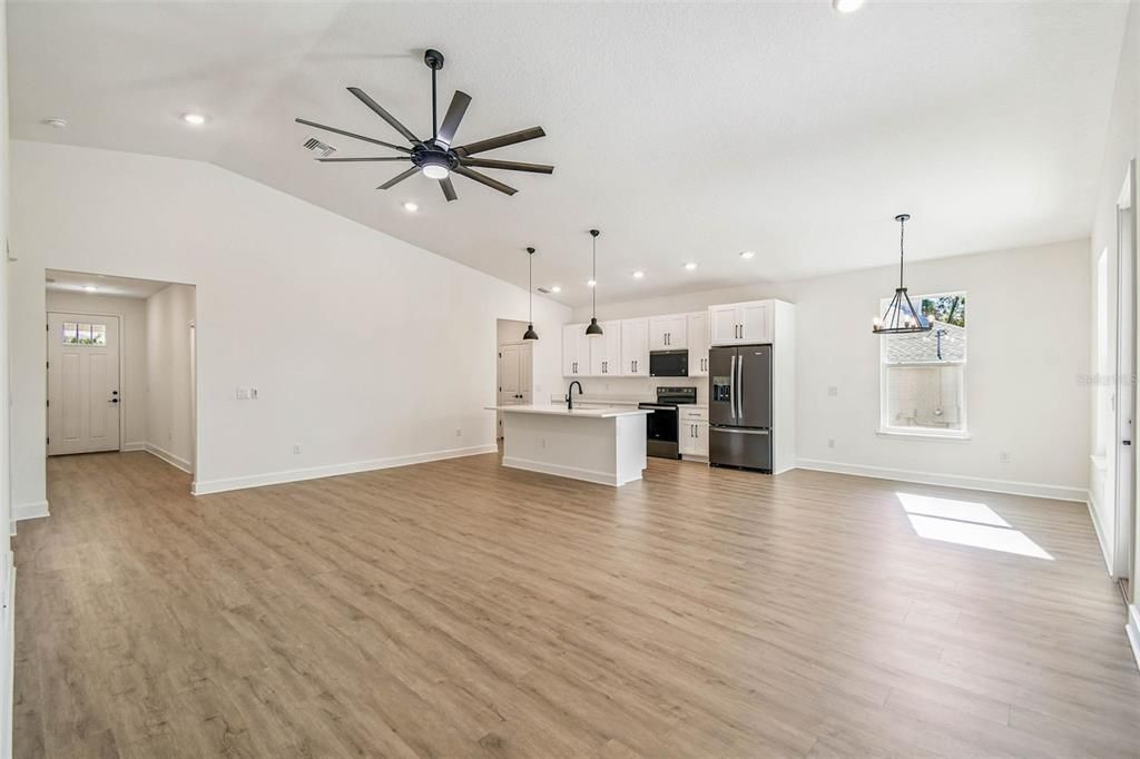 Active With Contract: $415,000 (4 beds, 3 baths, 2061 Square Feet)