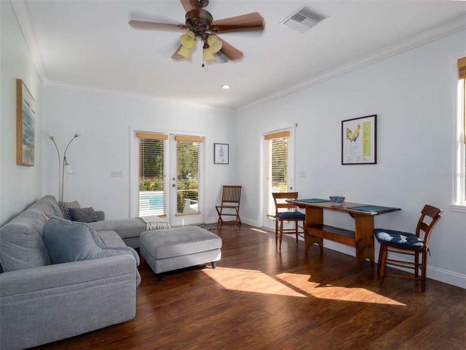 En Venta: $4,395,000 (4 camas, 3 baños, 2338 Pies cuadrados)