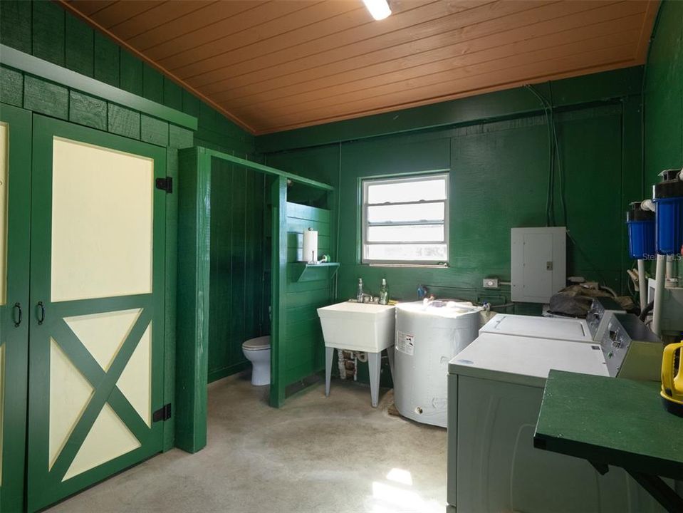 En Venta: $4,395,000 (4 camas, 3 baños, 2338 Pies cuadrados)