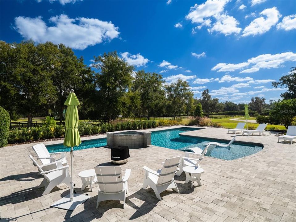 En Venta: $4,395,000 (4 camas, 3 baños, 2338 Pies cuadrados)