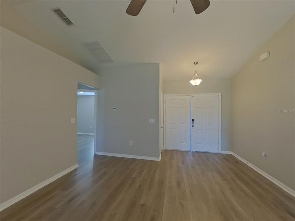 For Rent: $1,799 (3 beds, 2 baths, 1508 Square Feet)