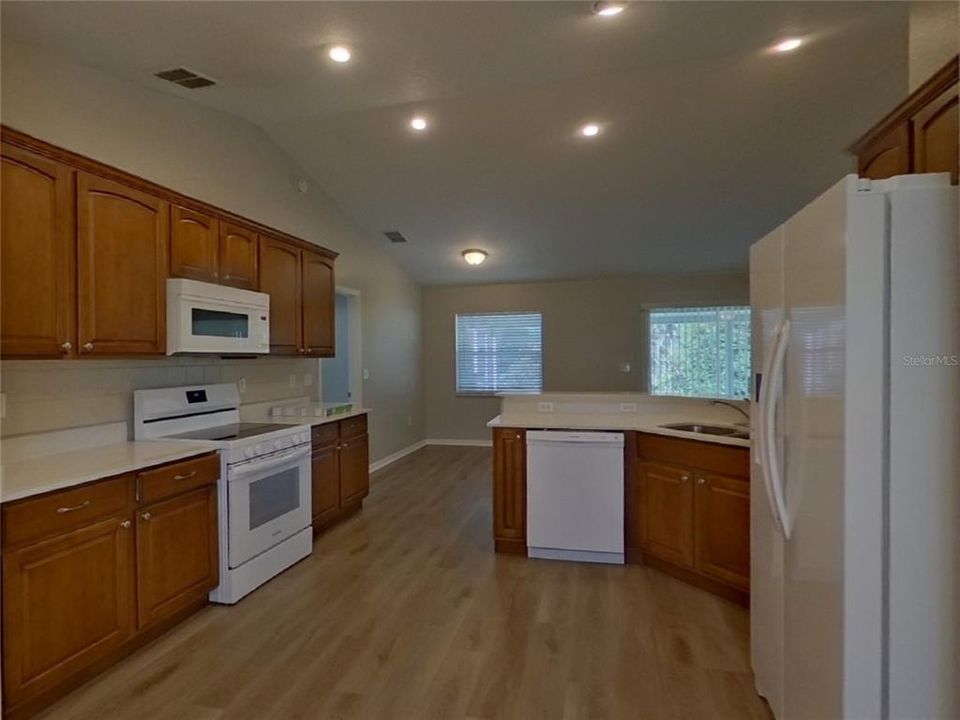For Rent: $1,799 (3 beds, 2 baths, 1508 Square Feet)