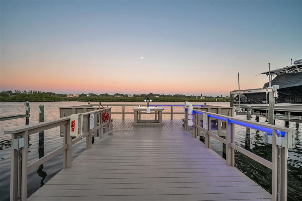 En Venta: $379,000 (1 camas, 1 baños, 735 Pies cuadrados)