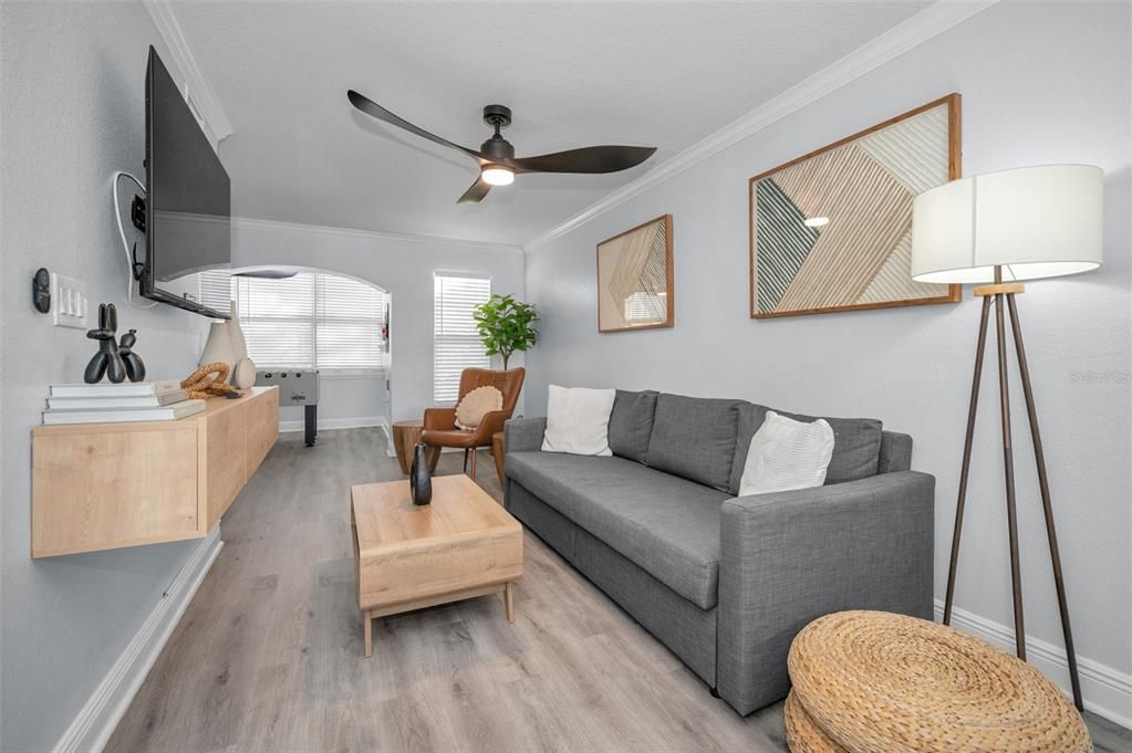 En Venta: $379,000 (1 camas, 1 baños, 735 Pies cuadrados)