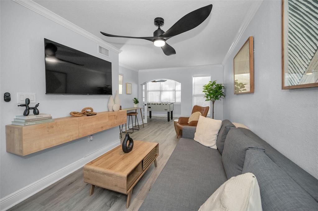 En Venta: $379,000 (1 camas, 1 baños, 735 Pies cuadrados)