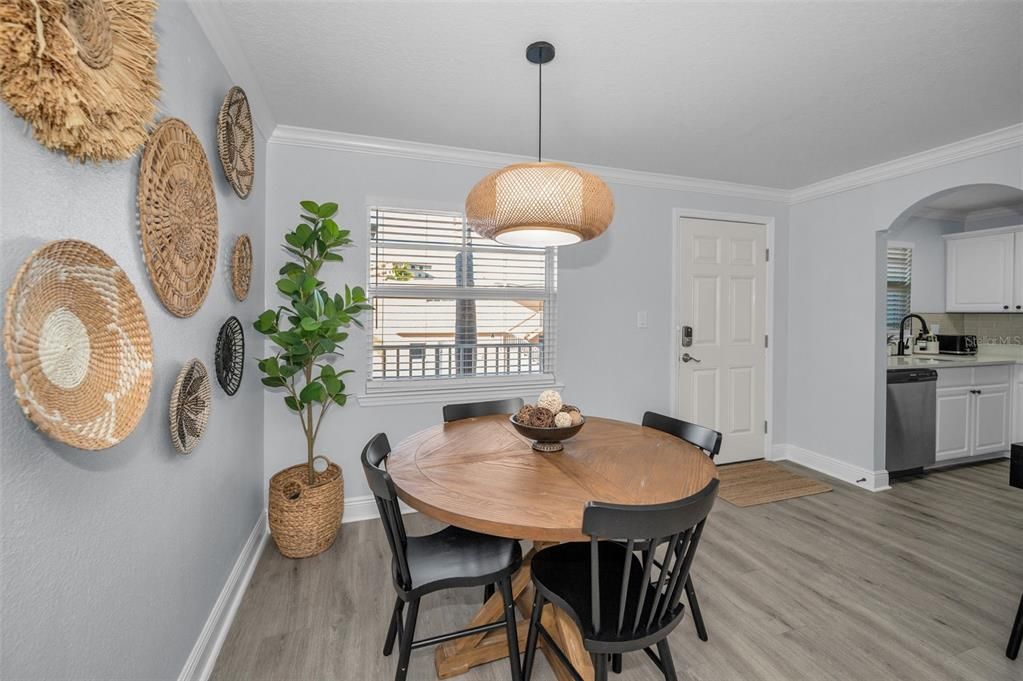 En Venta: $379,000 (1 camas, 1 baños, 735 Pies cuadrados)