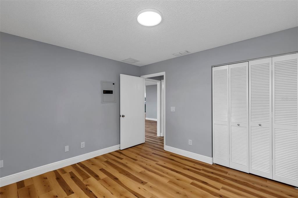 待售: $168,900 (2 贝兹, 2 浴室, 1412 平方英尺)