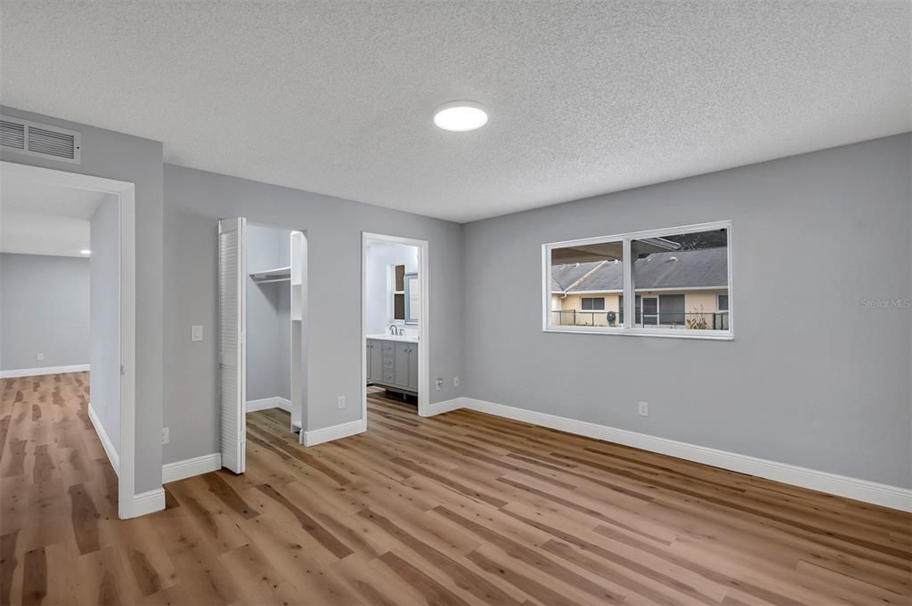 待售: $168,900 (2 贝兹, 2 浴室, 1412 平方英尺)