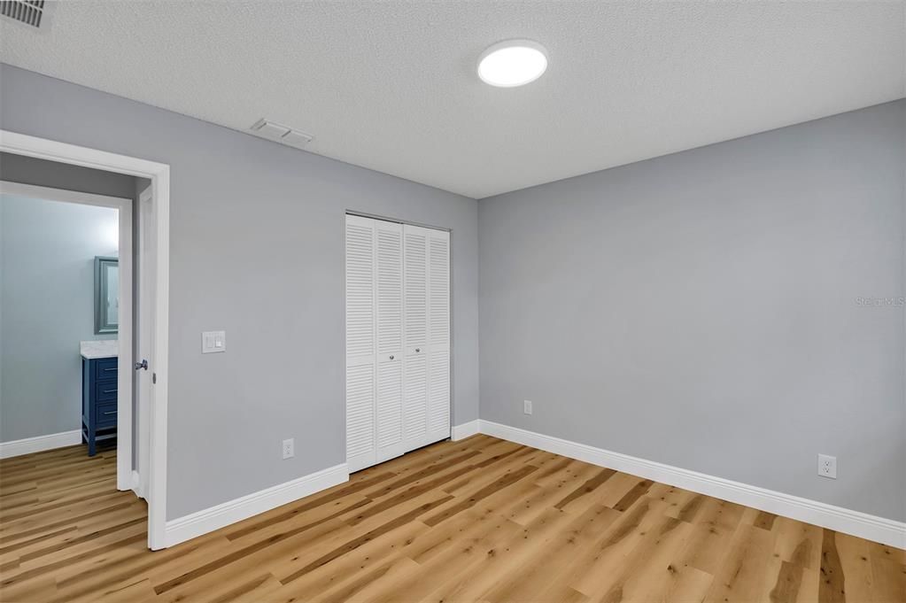 待售: $168,900 (2 贝兹, 2 浴室, 1412 平方英尺)