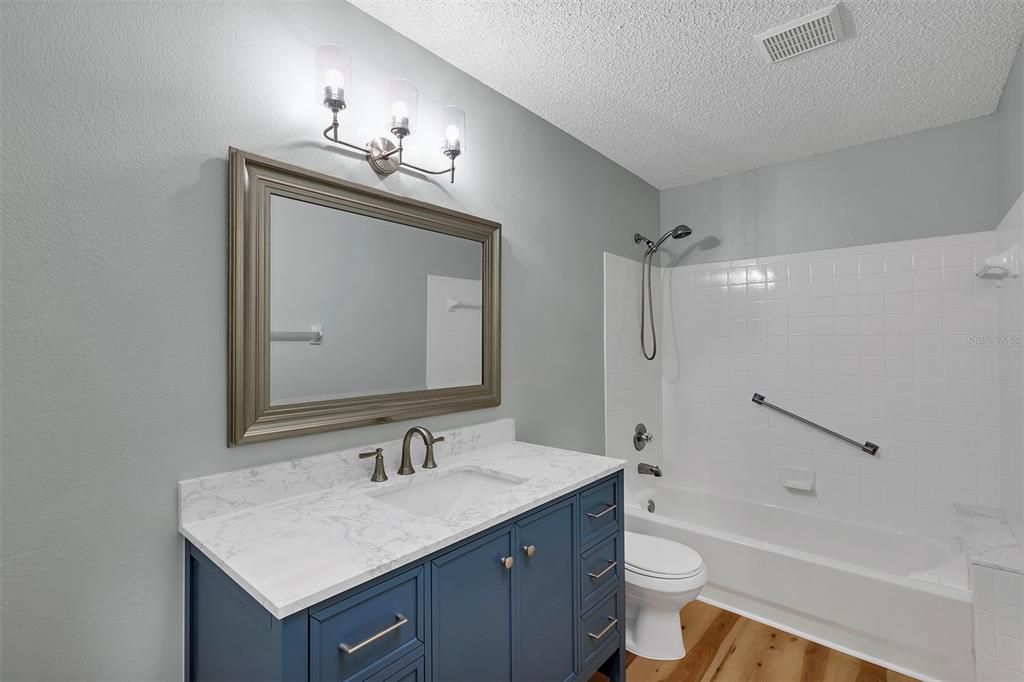 待售: $168,900 (2 贝兹, 2 浴室, 1412 平方英尺)