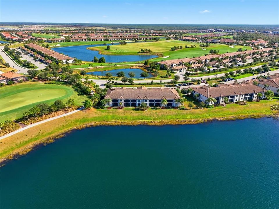 На продажу: $419,000 (2 спален, 2 ванн, 1329 Квадратных фут)