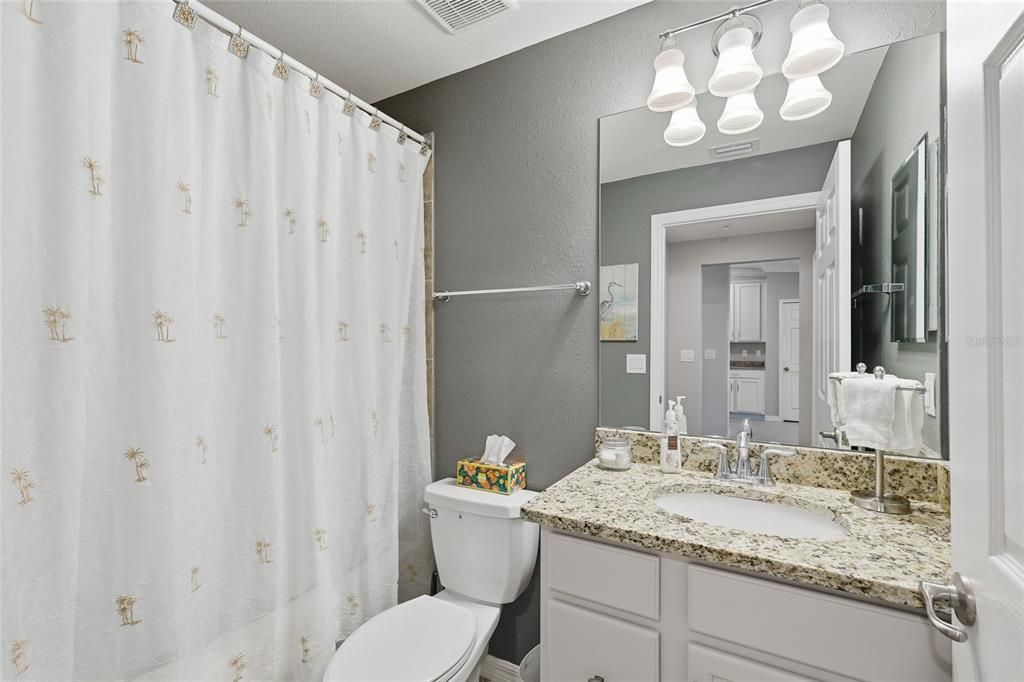 На продажу: $419,000 (2 спален, 2 ванн, 1329 Квадратных фут)