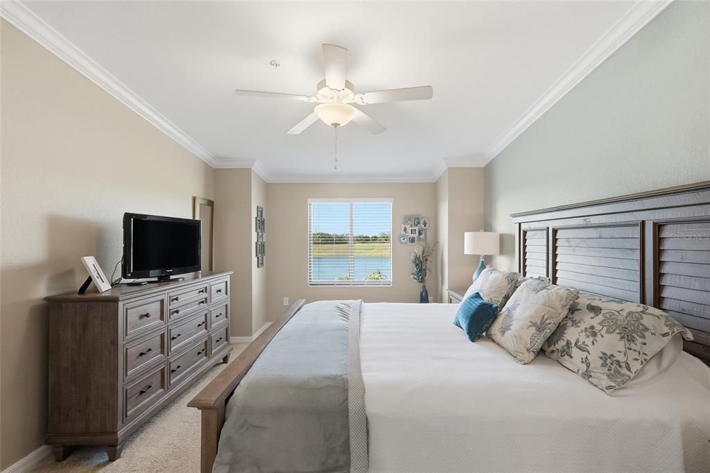 На продажу: $419,000 (2 спален, 2 ванн, 1329 Квадратных фут)