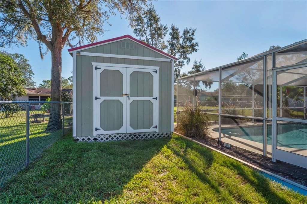 Active With Contract: $309,000 (3 beds, 2 baths, 1261 Square Feet)