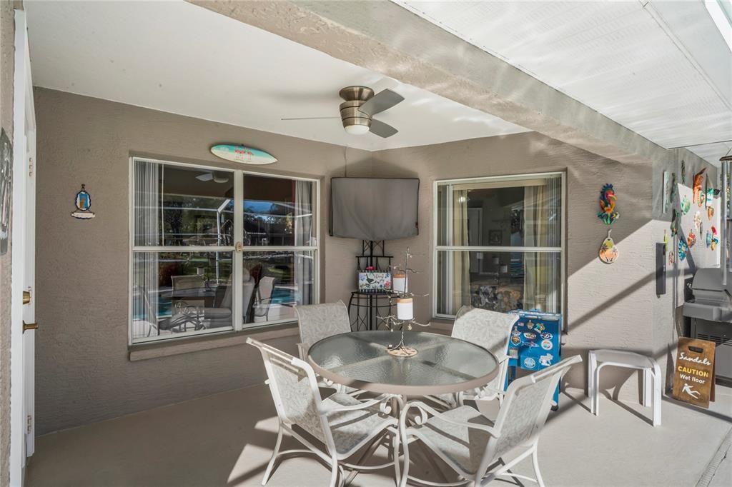 Active With Contract: $309,000 (3 beds, 2 baths, 1261 Square Feet)