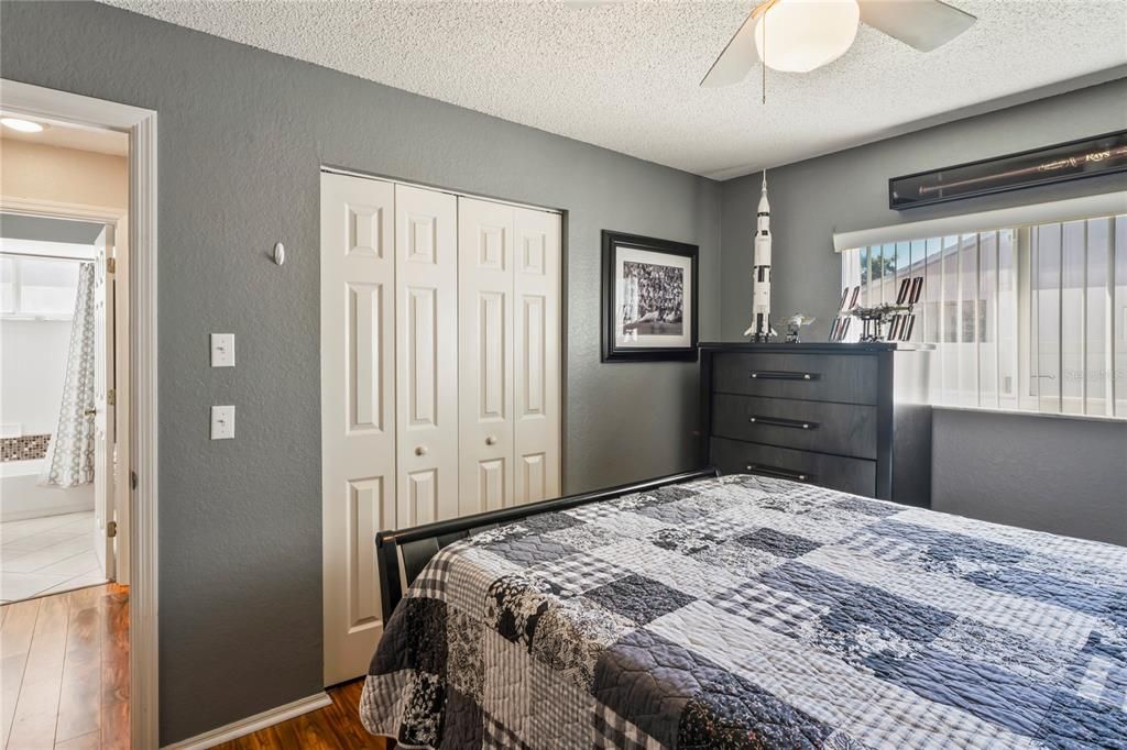 Active With Contract: $309,000 (3 beds, 2 baths, 1261 Square Feet)