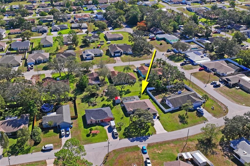 Active With Contract: $309,000 (3 beds, 2 baths, 1261 Square Feet)