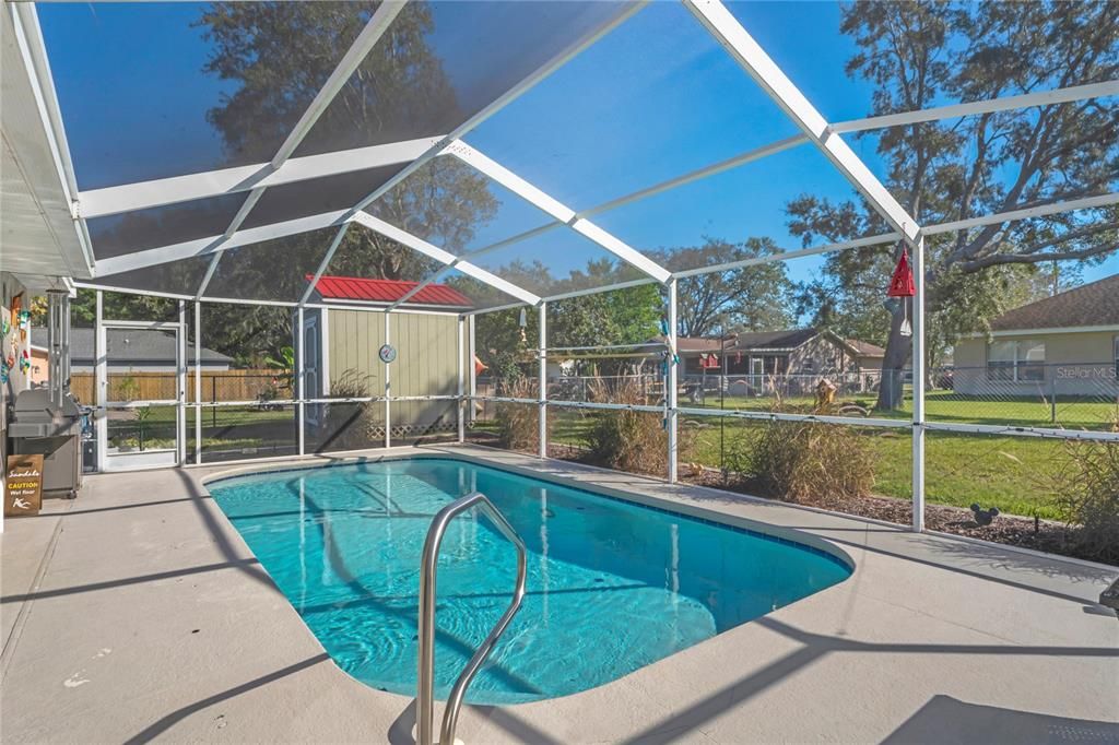 Active With Contract: $309,000 (3 beds, 2 baths, 1261 Square Feet)