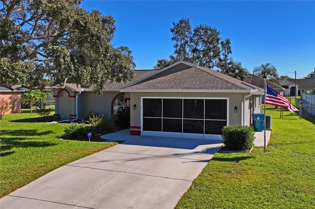 Active With Contract: $309,000 (3 beds, 2 baths, 1261 Square Feet)