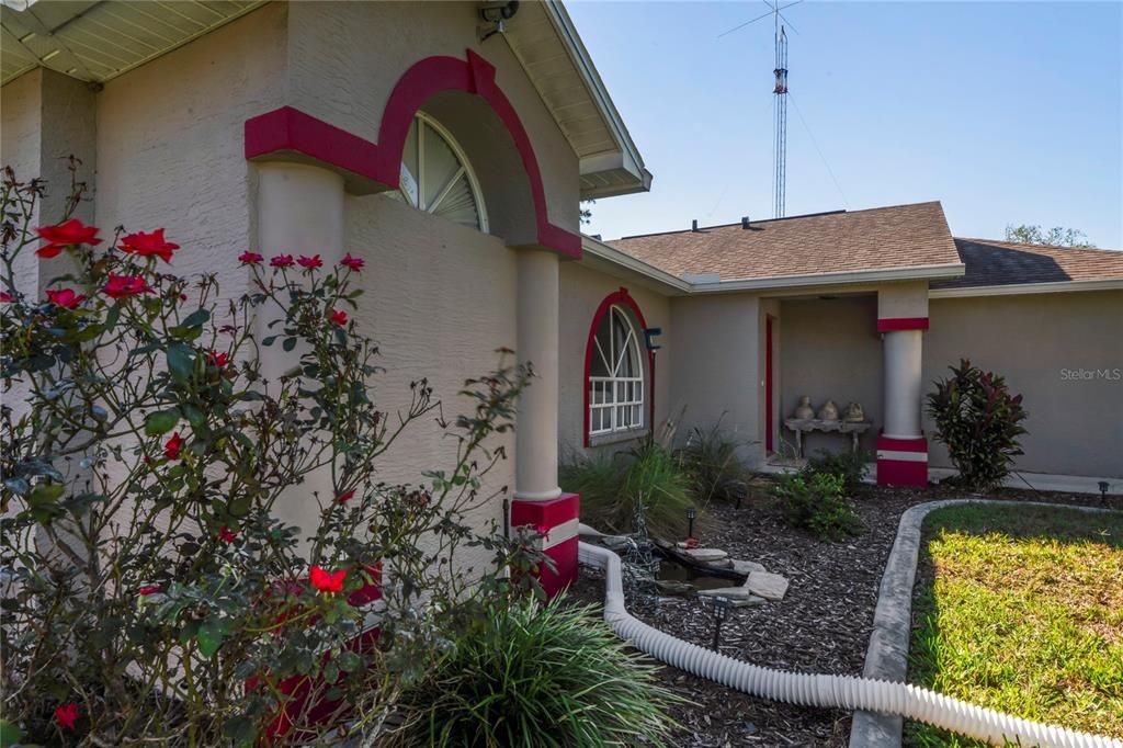 Active With Contract: $309,000 (3 beds, 2 baths, 1261 Square Feet)