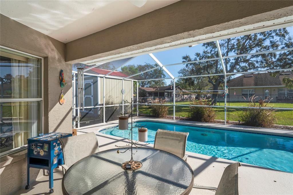 Active With Contract: $309,000 (3 beds, 2 baths, 1261 Square Feet)