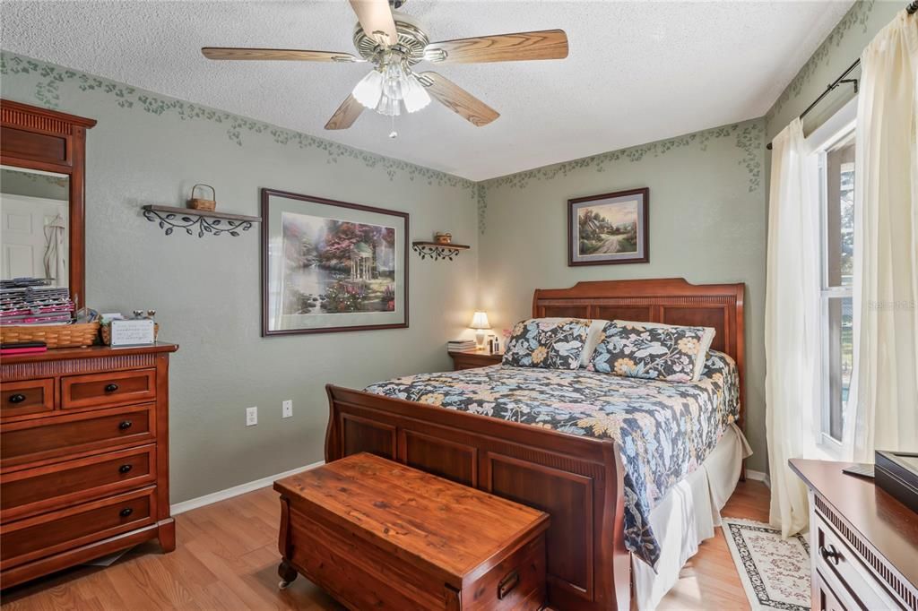 Active With Contract: $309,000 (3 beds, 2 baths, 1261 Square Feet)