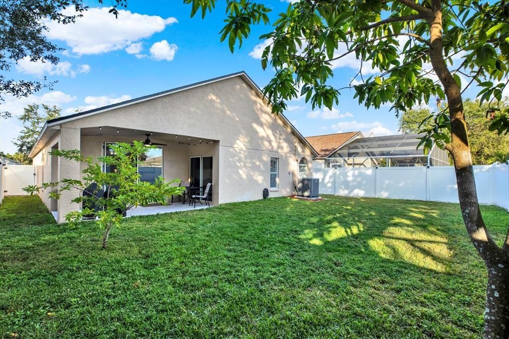 Active With Contract: $299,000 (3 beds, 2 baths, 1618 Square Feet)