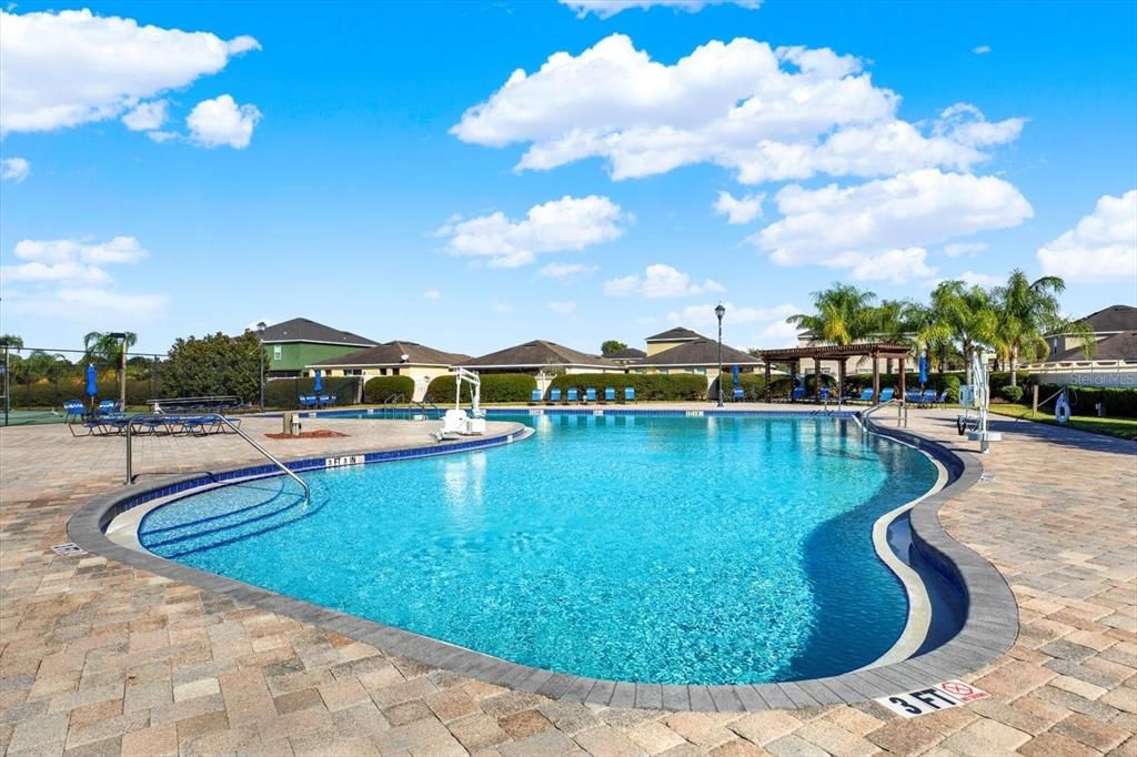 Active With Contract: $299,000 (3 beds, 2 baths, 1618 Square Feet)