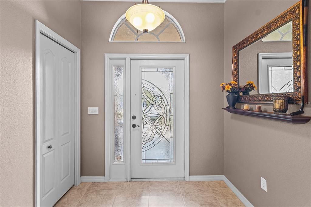 Под контрактом: $665,000 (4 спален, 3 ванн, 2443 Квадратных фут)