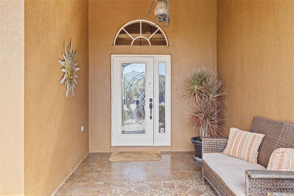 Под контрактом: $665,000 (4 спален, 3 ванн, 2443 Квадратных фут)