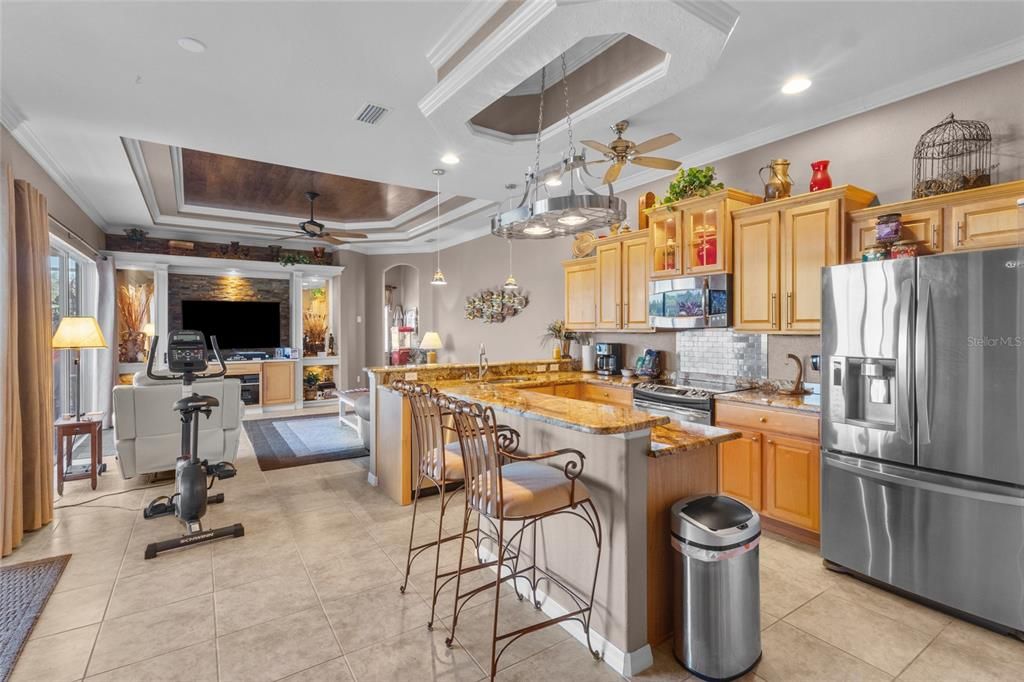 Под контрактом: $665,000 (4 спален, 3 ванн, 2443 Квадратных фут)