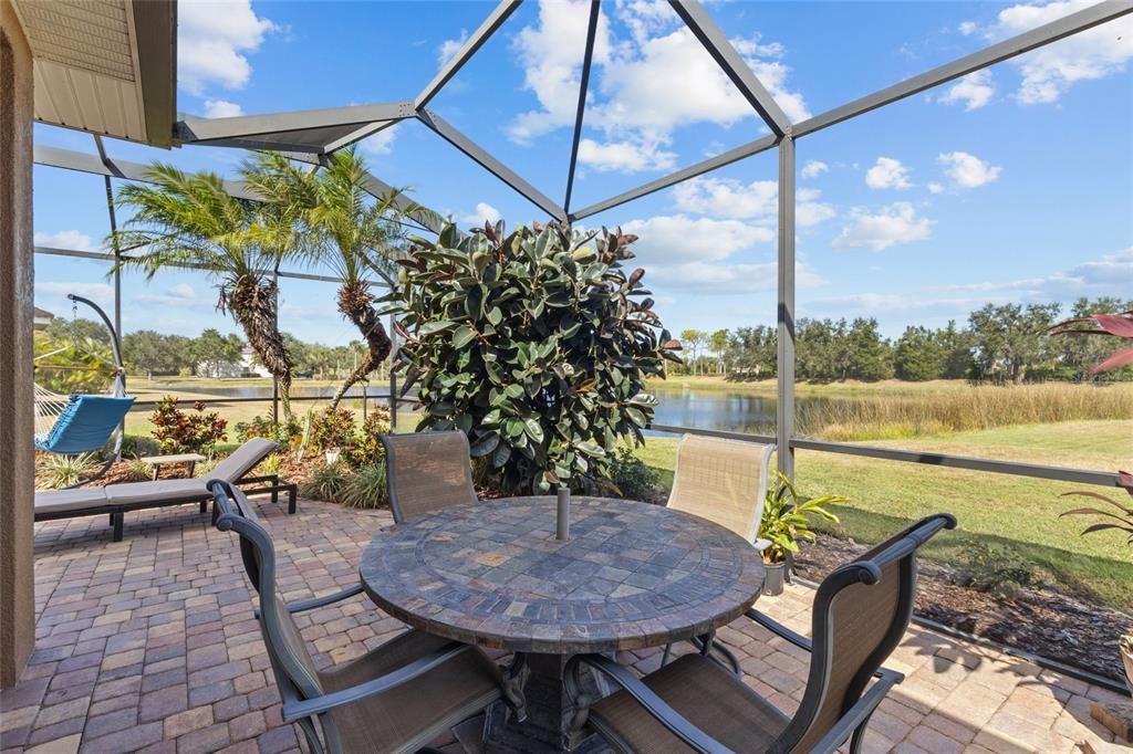 Под контрактом: $665,000 (4 спален, 3 ванн, 2443 Квадратных фут)