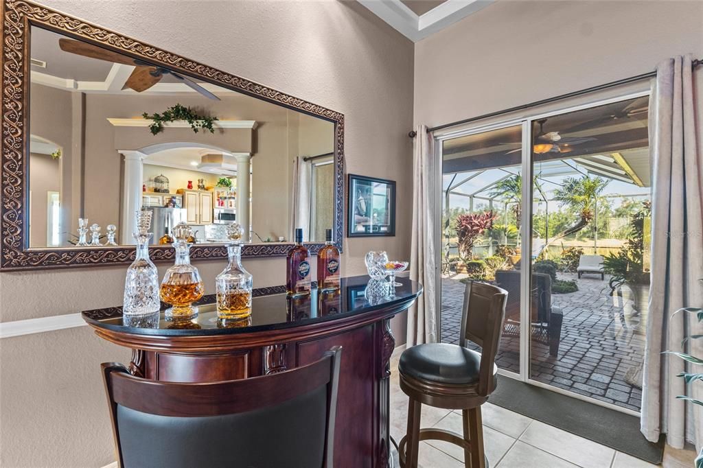 Под контрактом: $665,000 (4 спален, 3 ванн, 2443 Квадратных фут)