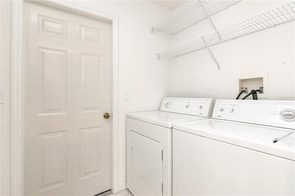 На продажу: $525,000 (3 спален, 2 ванн, 2048 Квадратных фут)