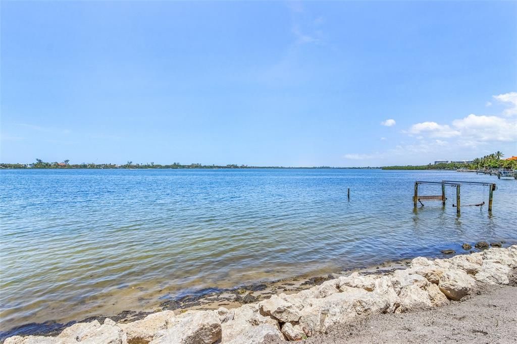 For Rent: $6,000 (2 beds, 3 baths, 1709 Square Feet)