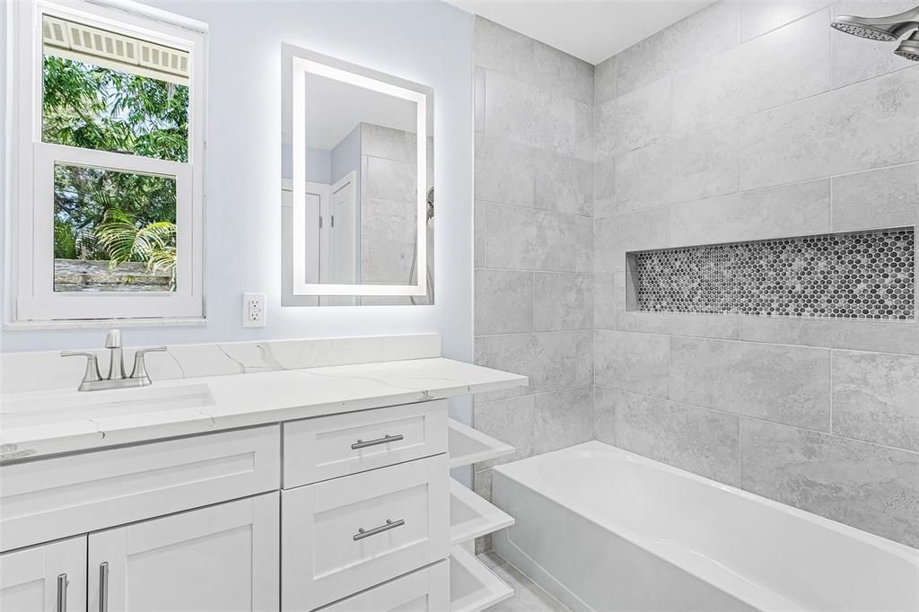 For Rent: $6,000 (2 beds, 3 baths, 1709 Square Feet)