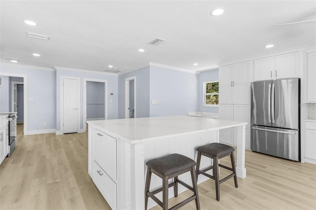 For Rent: $6,000 (2 beds, 3 baths, 1709 Square Feet)