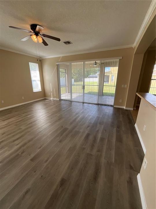 For Rent: $2,800 (5 beds, 3 baths, 2961 Square Feet)