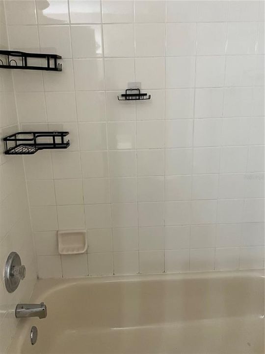 For Rent: $2,800 (5 beds, 3 baths, 2961 Square Feet)