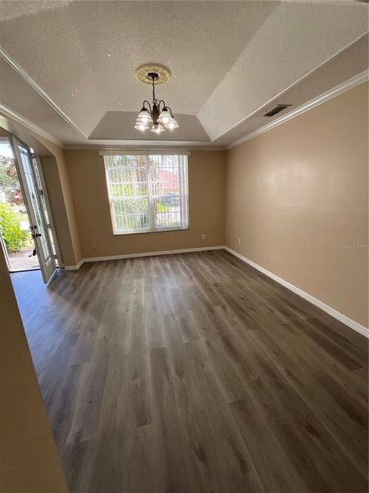 For Rent: $2,800 (5 beds, 3 baths, 2961 Square Feet)