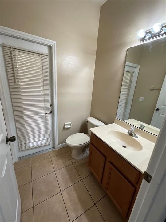 For Rent: $2,800 (5 beds, 3 baths, 2961 Square Feet)