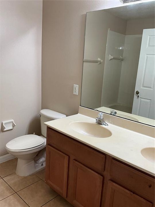 For Rent: $2,800 (5 beds, 3 baths, 2961 Square Feet)