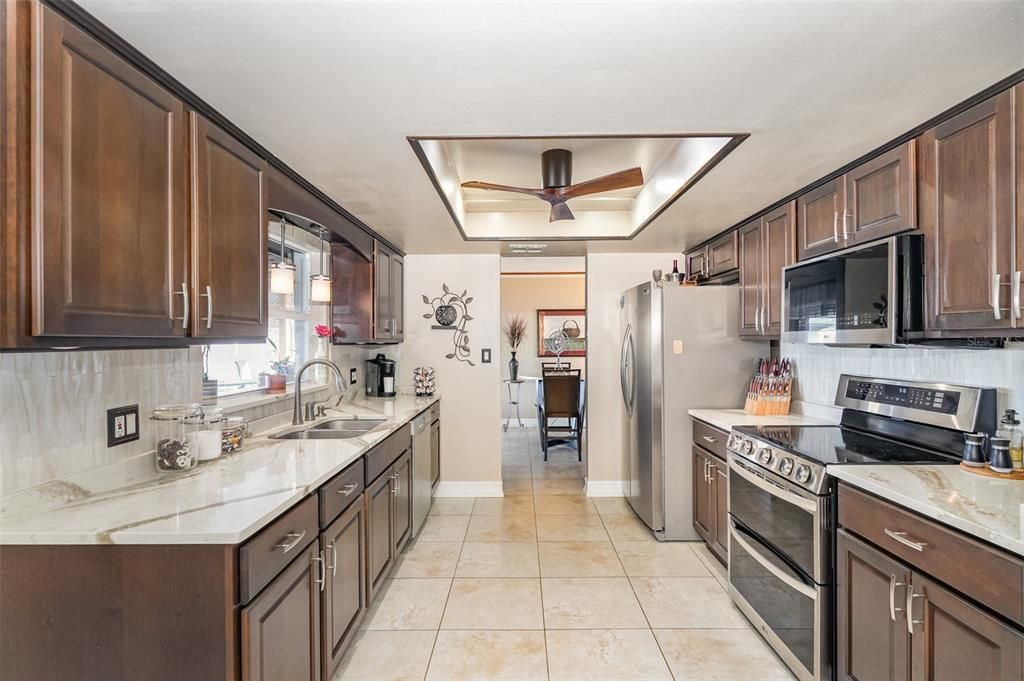 待售: $775,900 (3 贝兹, 2 浴室, 1804 平方英尺)