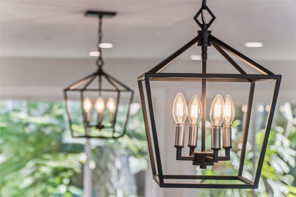 Active With Contract: $1,050,000 (3 beds, 2 baths, 2136 Square Feet)