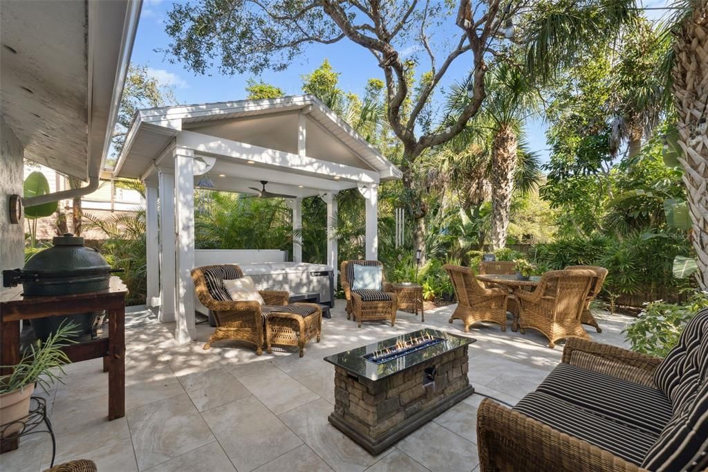 Active With Contract: $1,050,000 (3 beds, 2 baths, 2136 Square Feet)