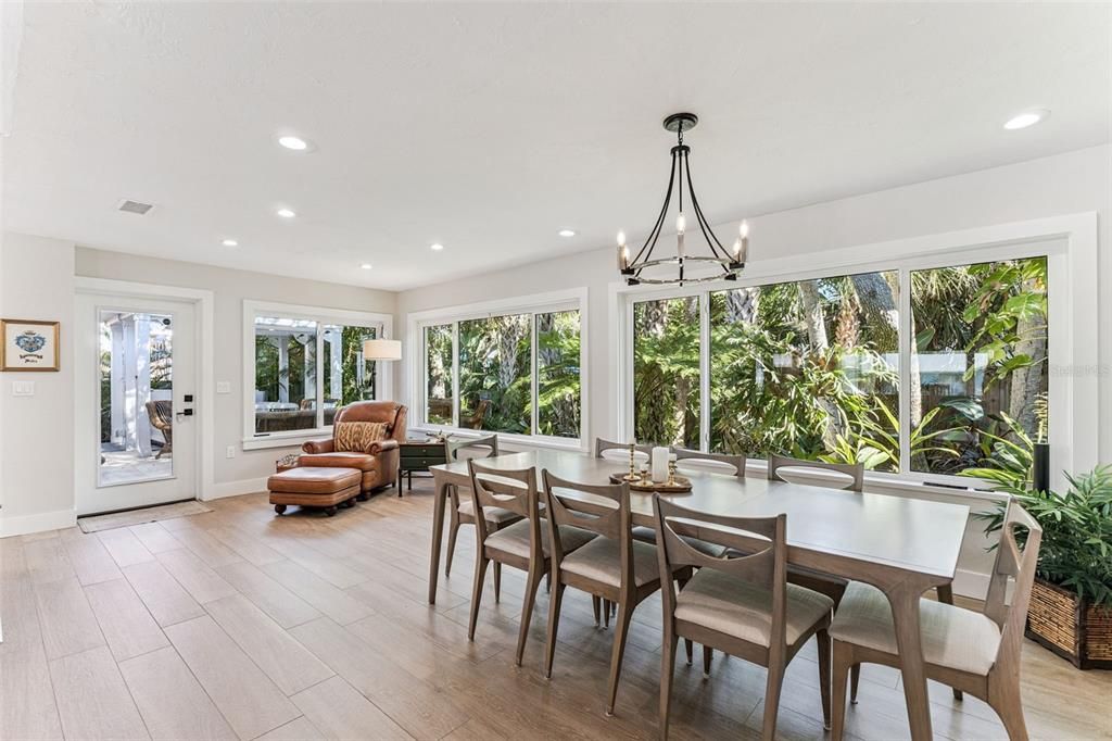 Active With Contract: $1,050,000 (3 beds, 2 baths, 2136 Square Feet)