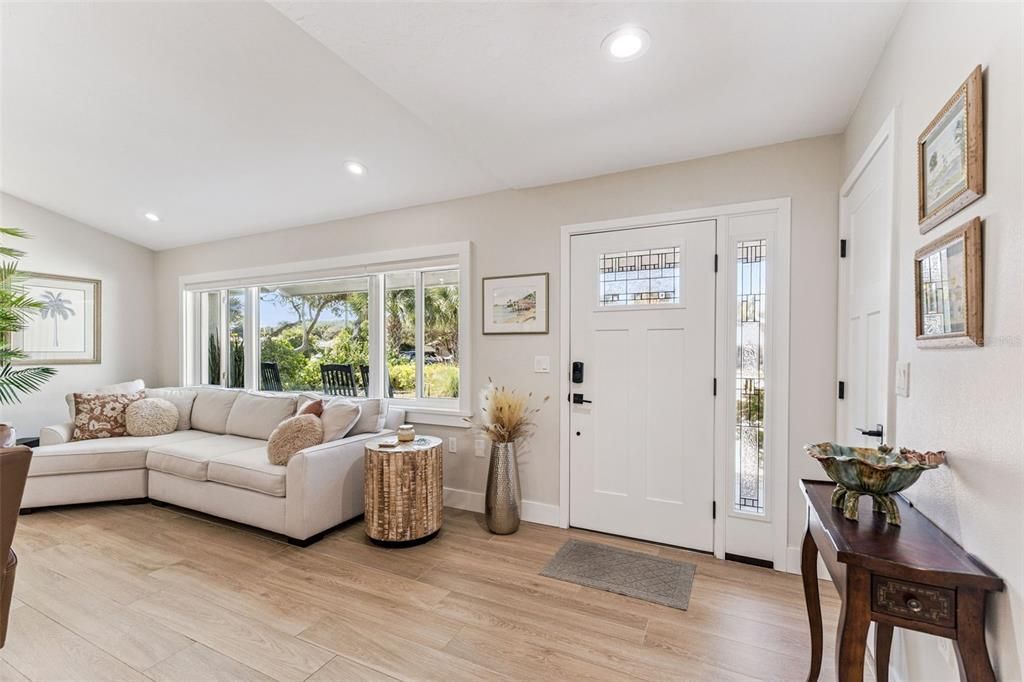Active With Contract: $1,050,000 (3 beds, 2 baths, 2136 Square Feet)