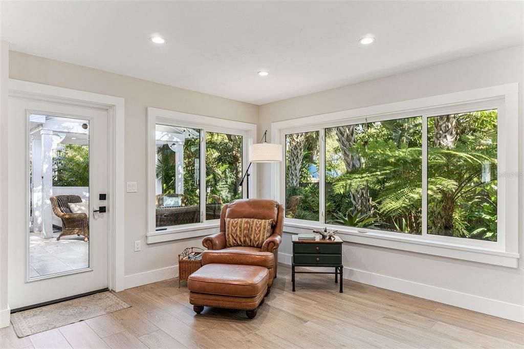 Active With Contract: $1,050,000 (3 beds, 2 baths, 2136 Square Feet)